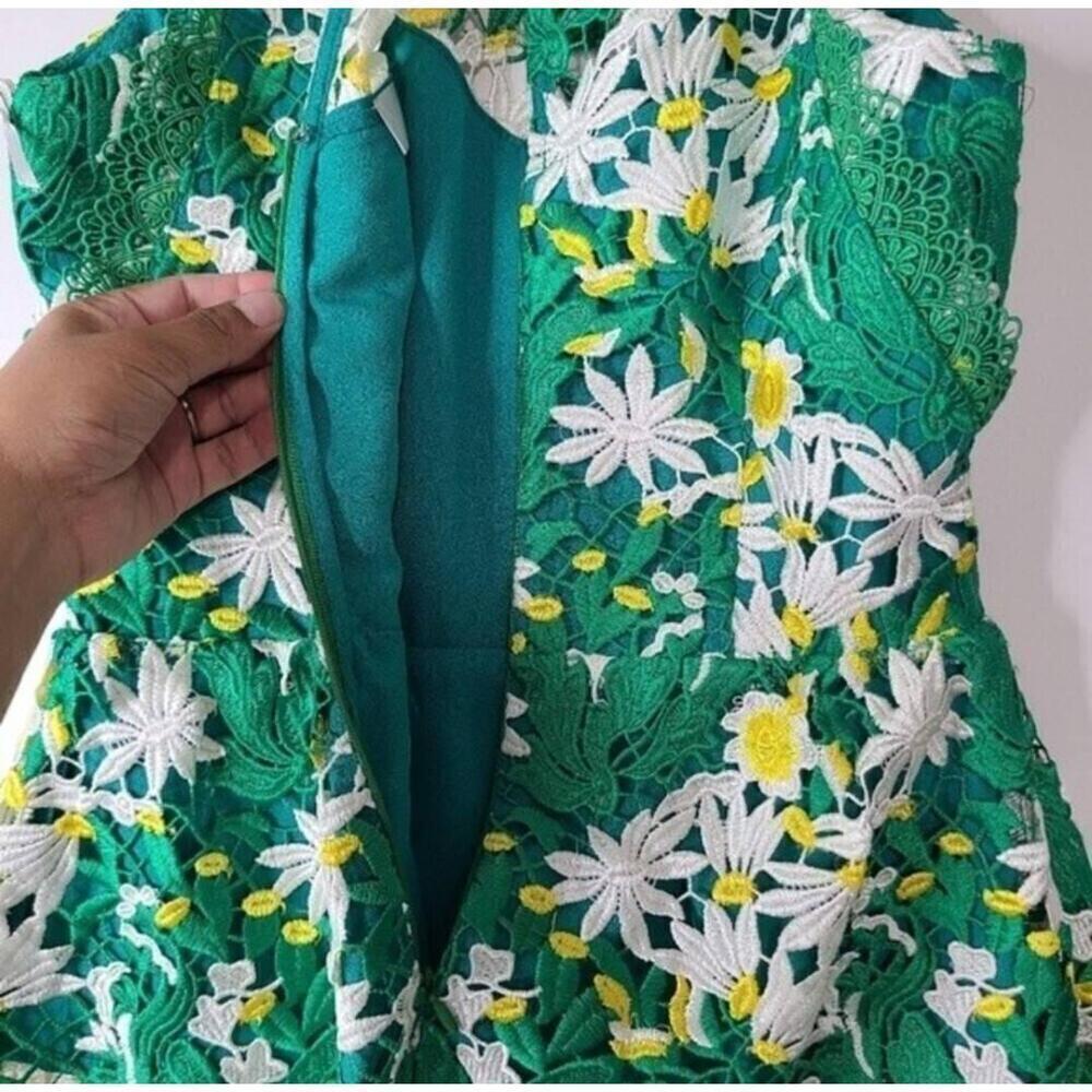 NWOT Anthropologie By Adelyn Rae Green Sleeveless Floral Lace Top XS - Picture 5 of 7